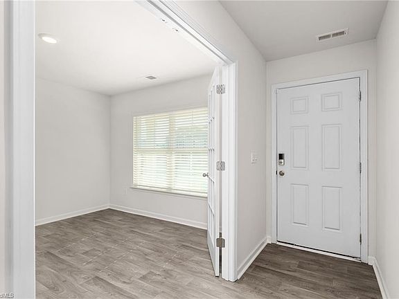 5th image of 3122 Mallory Dr
