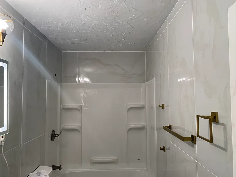 303 W 13th St — Photo 30