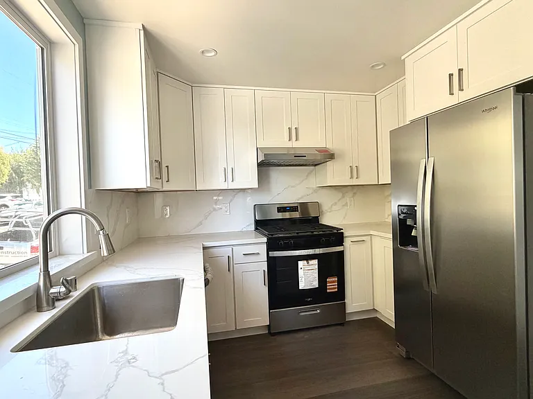 805 Crystal Springs Rd — Photo 4