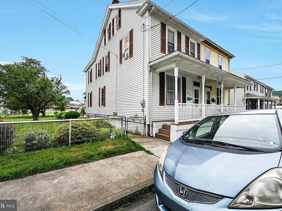 1st image of 35 Clay St