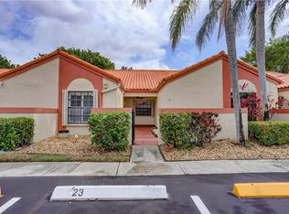 23 Centennial Ct, Deerfield Beach, FL 33442