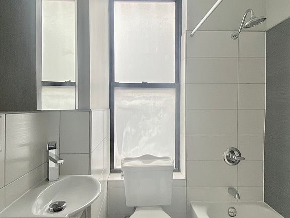 5th image of 361 Ocean Ave APT B4