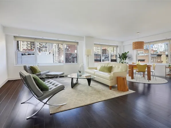 150 East 61st Street image 1 of 18