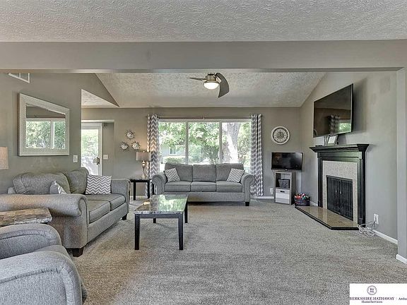 5th image of 15237 Lincoln Cir