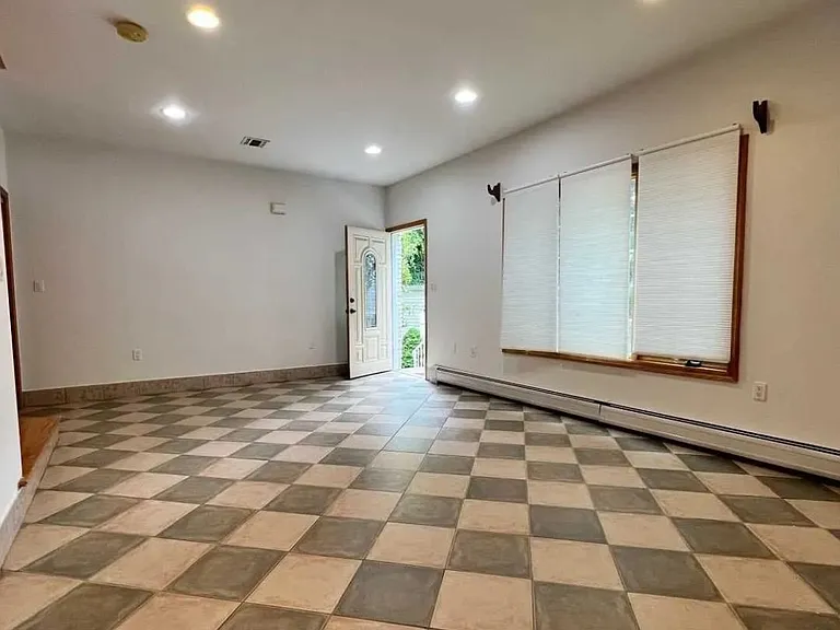 367 Morse Ave #2 — Photo 3