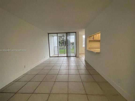 4th image of 9441 Live Oak Pl APT 209