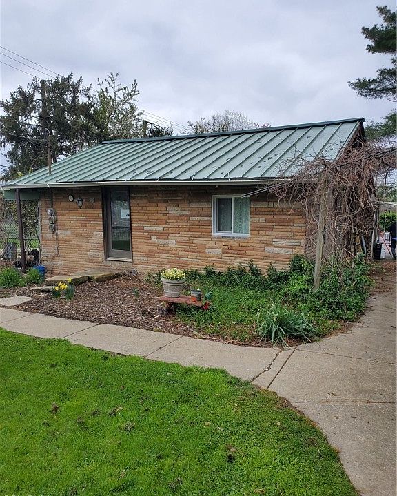 1st image of 6633 Klick St SW