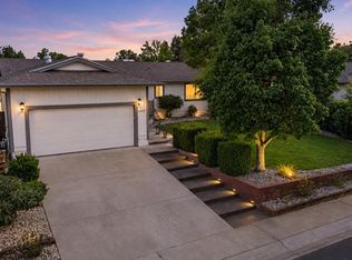 1043 Goodview Way, Redding, CA 96003
