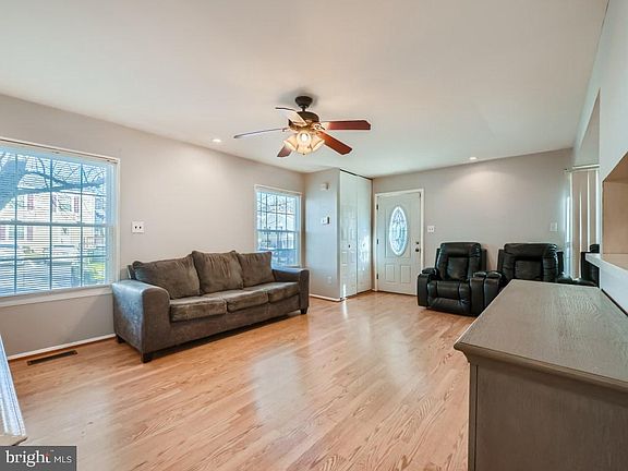 3rd image of 3 Falls Chapel Way #B