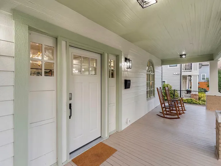 1143 Kings Hwy — Photo 11
