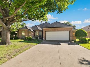 3919 Fairlakes Dr, Dallas, TX 75228