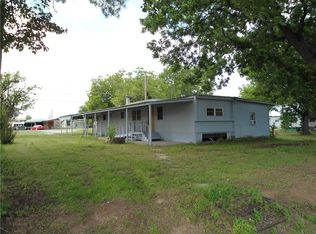 143 Pawnee Trl, Weatherford, TX 76087