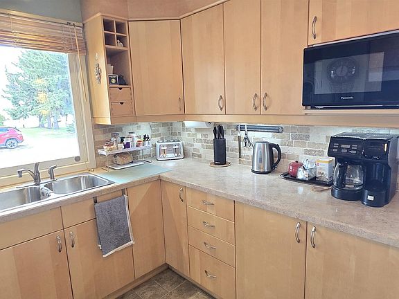 3rd image of 5301 45th St