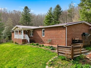 7209 Hunsucker Rd, Norton, VA 24273