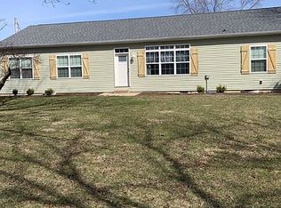 2210 County Road 2550, Moberly, MO 65270