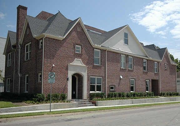 2nd image of 3459 Binkley Ave