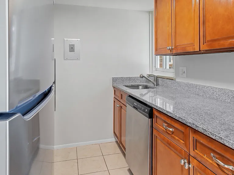 10650 Green Mountain Cir — Photo 13