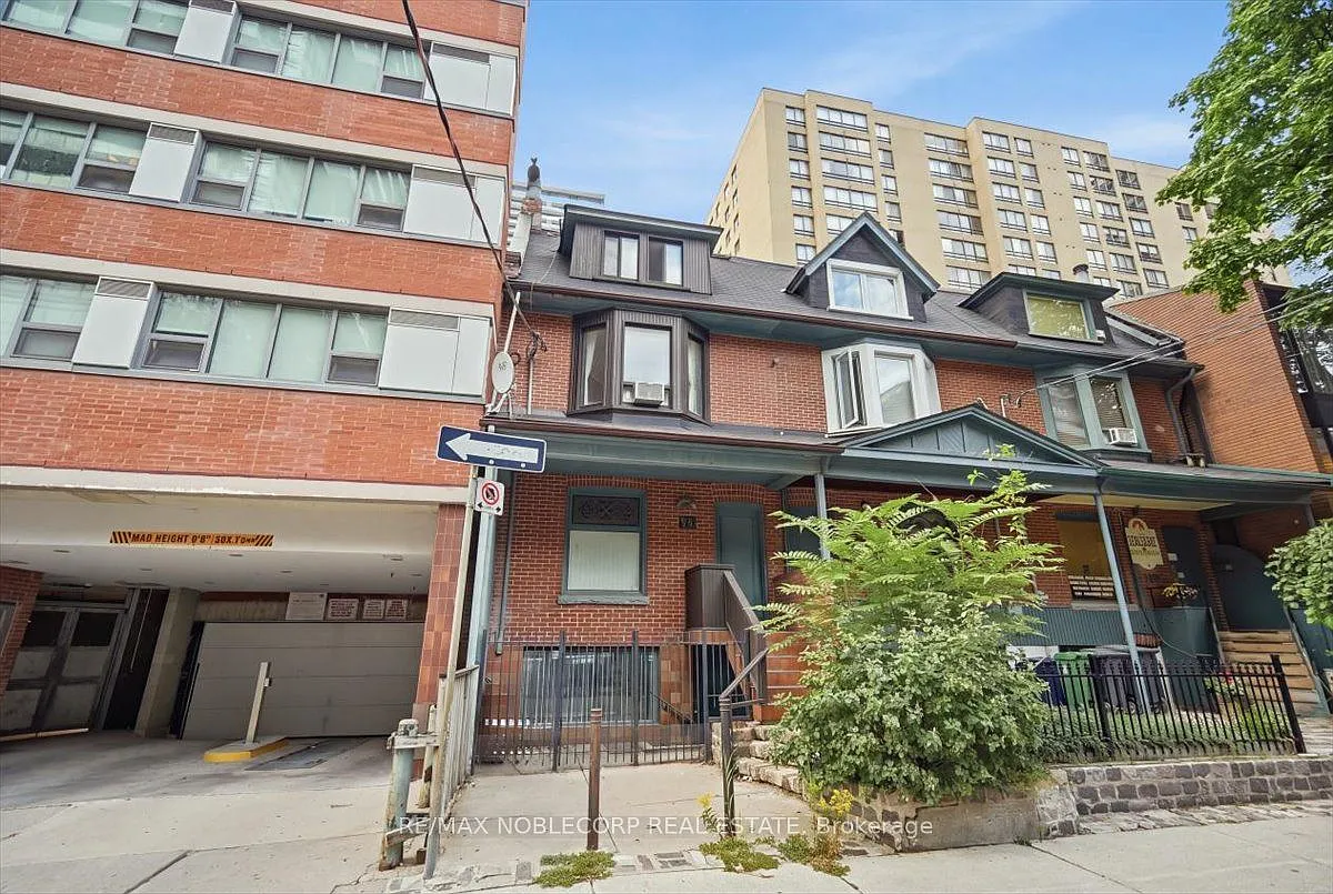 2 bed, $2,600 — Photo 2