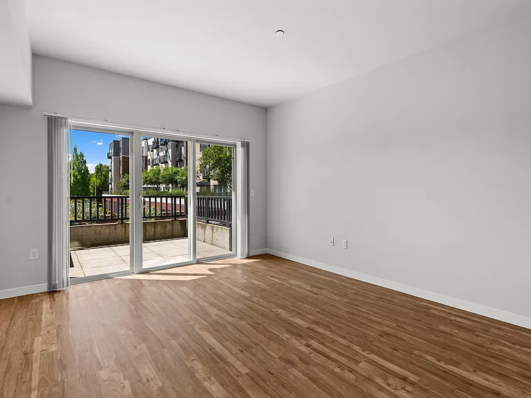 The Platform Apartments — Photo 60