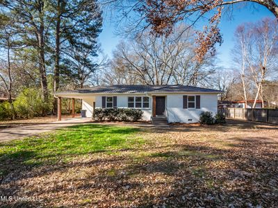 201 College St, Batesville, MS, 38606