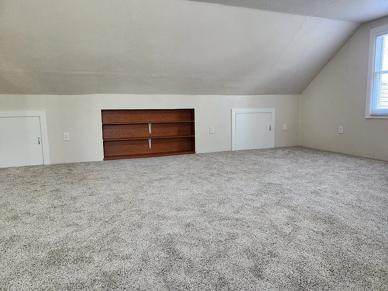 2538 Revere Ave — Photo 11