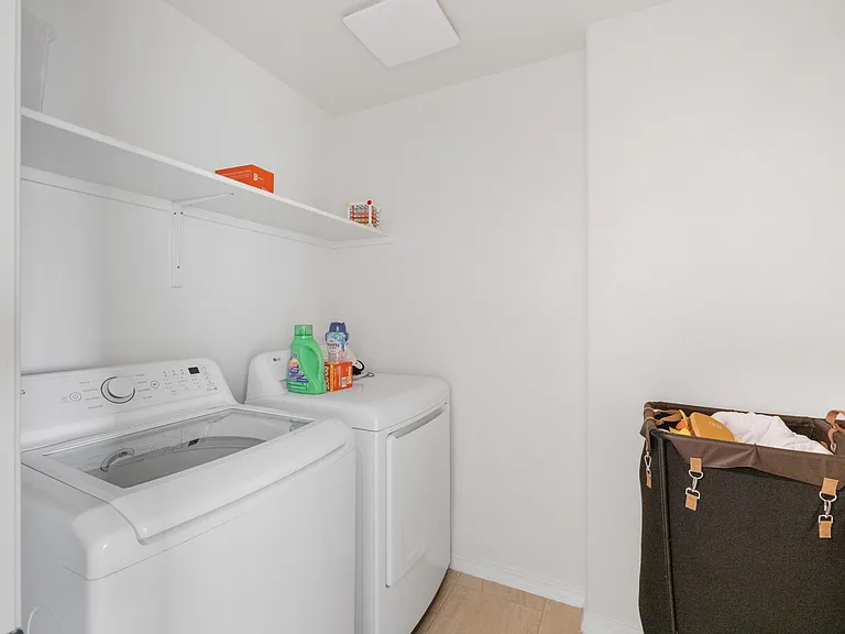 12804 De La Rosa Ave — Photo 41