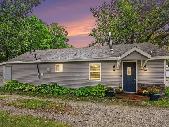 7334 W Bensart Dr, Claypool, IN 46510