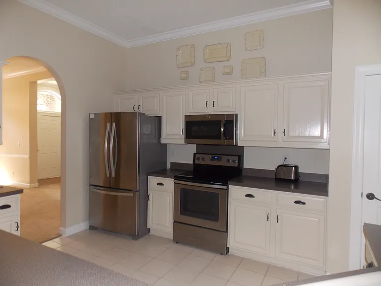 1179 N Blackmoor Dr — Photo 10