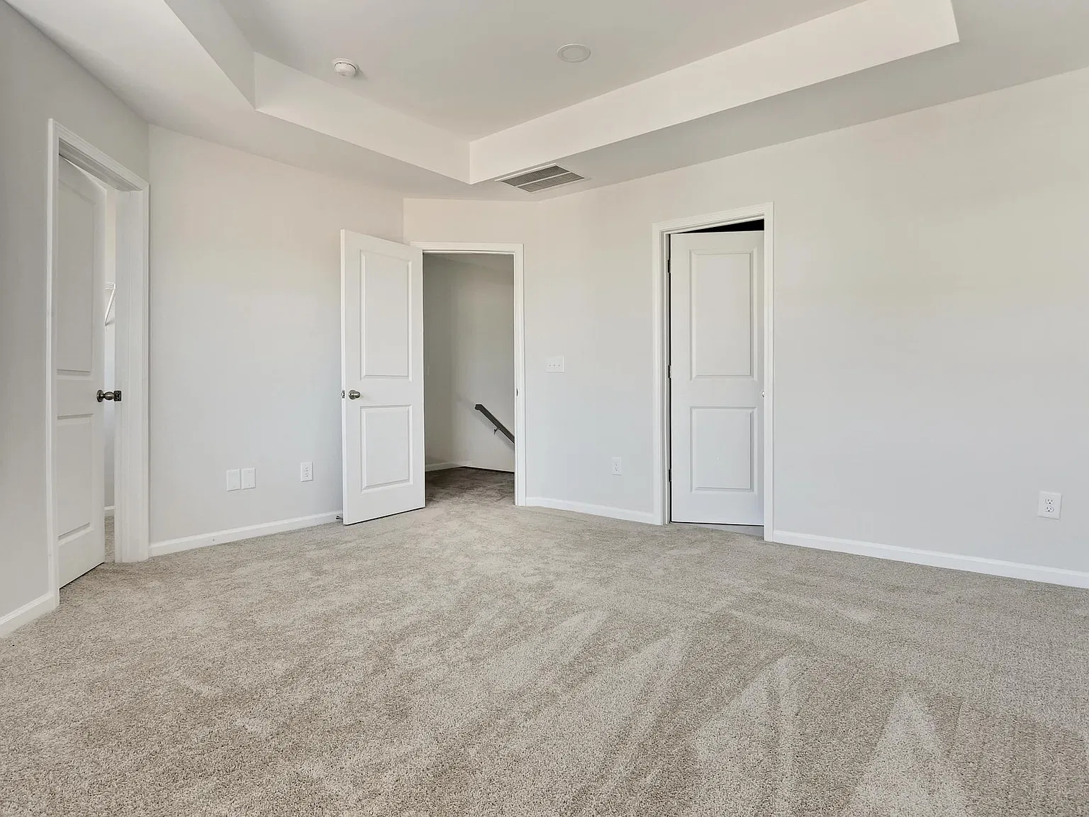 3 bed, 2.5 bath, 1708 sqft, $1,900 — Photo 4