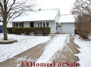 1241 30th St NE, Cedar Rapids, IA 52402