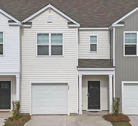 2nd image of 129 Yarrow Way