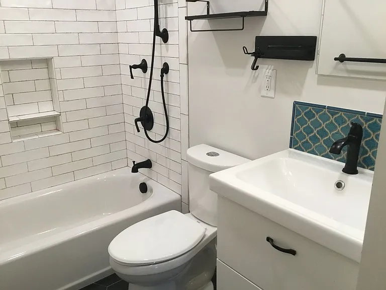 6815 N Sky St — Photo 9