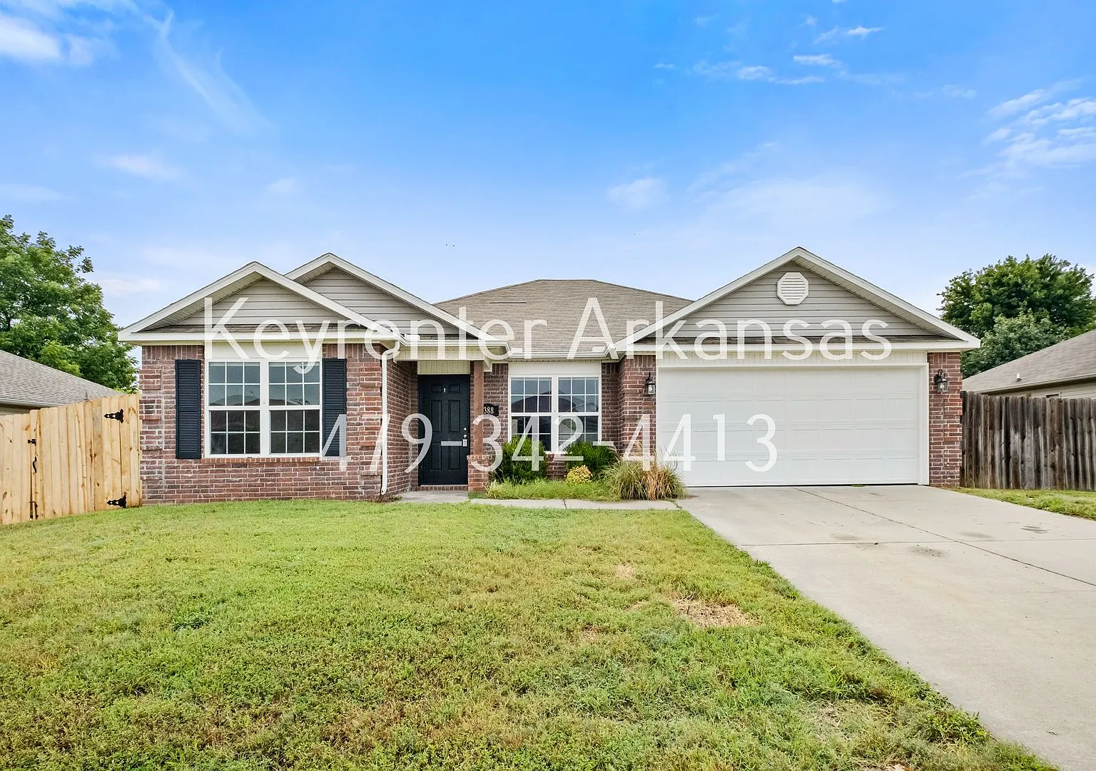 Gorgeous 4 bedroom home! — Photo 1