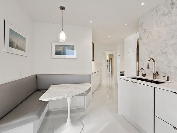 4th image of 400 E 56th St #32MN