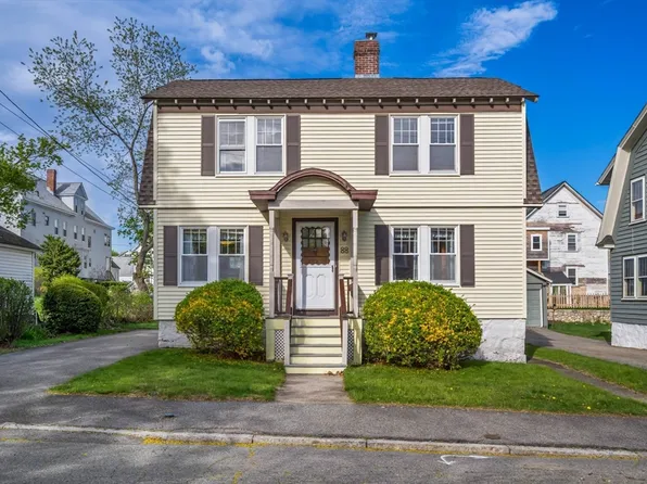 88 Merrill Ave, Lowell, MA 01850