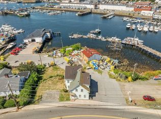 97 E Main St, Gloucester, MA 01930