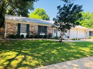 2514 Cloverdale St, Arlington, TX 76010
