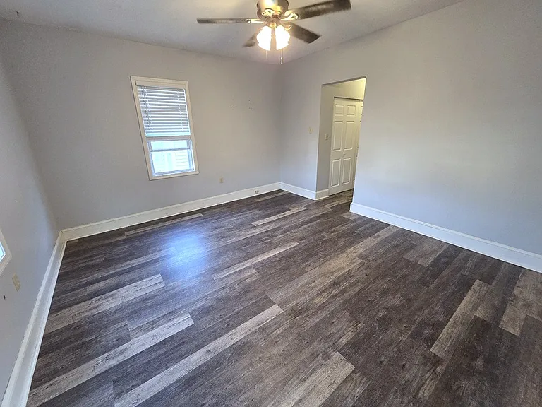 411 Bennett St — Photo 12