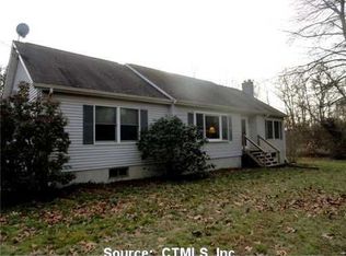 109 Whalehead Rd, Gales Ferry, CT 06335