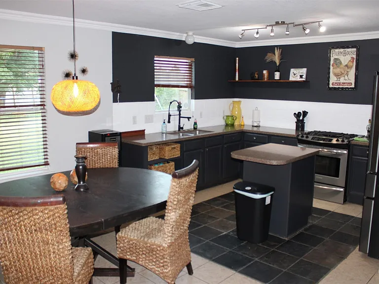 1247 Lavender Shade Ct — Photo 42