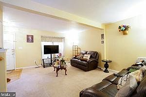 5th image of 9071 Falcon Glen Ct