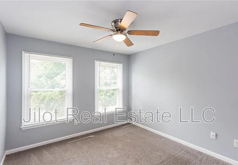 483 Mountain Oaks Pkwy — Photo 21