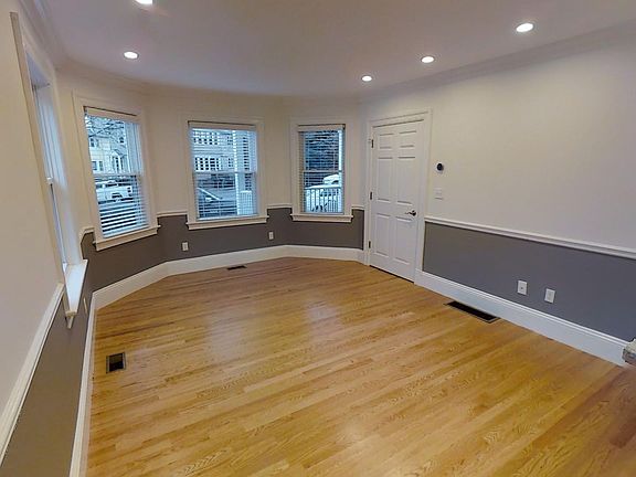 3rd image of 259 Boylston Street # First Floor