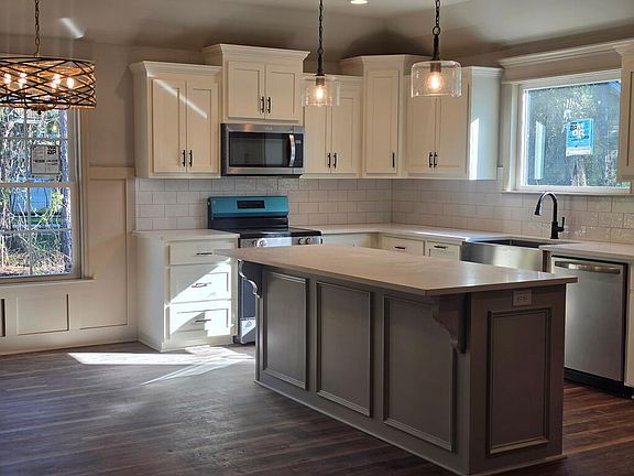 2nd image of 341 Nashland Ct