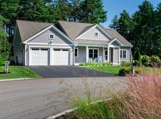 14 Serenity Ln, Nashua, NH 03062