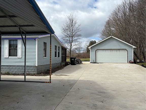 4th image of 717 Bandy Rd