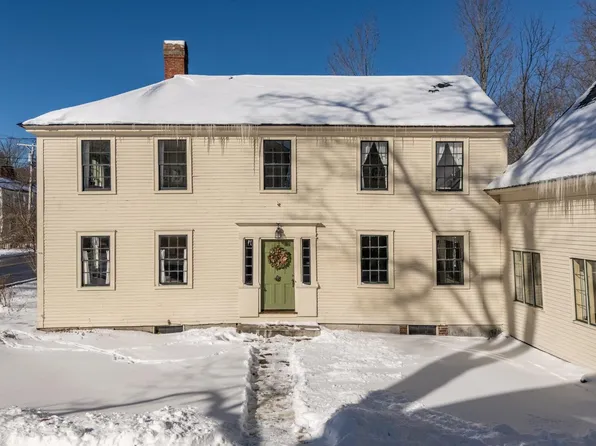 84 Main Street, Francestown, NH 03043