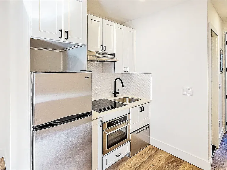 2785 Broadway #5 — Photo 5