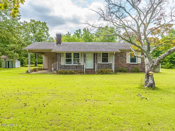 190 Morgan Drive, Raeford, NC 28376