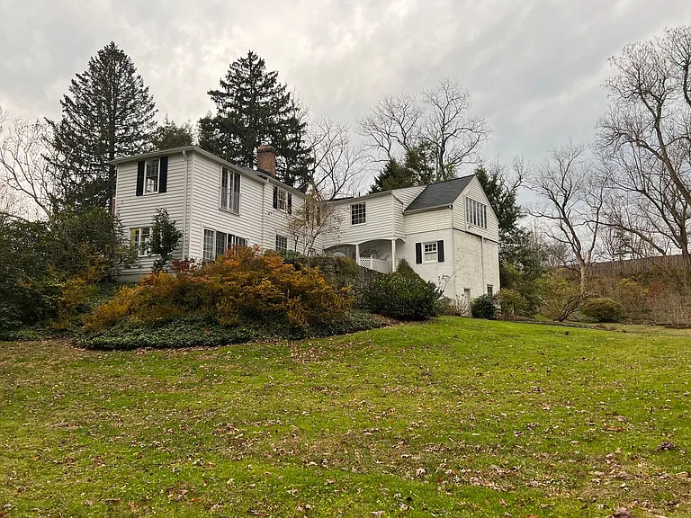 7309 River Rd — Photo 33